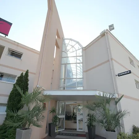 Cerise מלון נאנסי