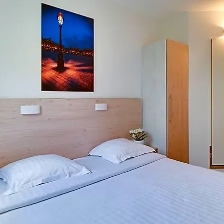 Cerise Hotel