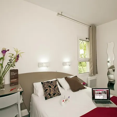 Cerise Hotel